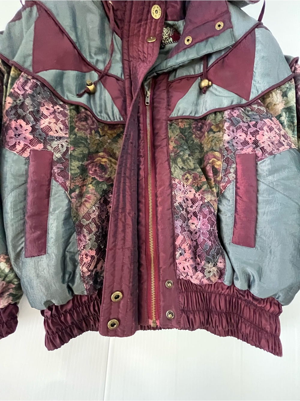 Vintage East West Patchwork Full Zip Hooded Floral and Lace SkiJacket Size Small - Picture 4 of 13